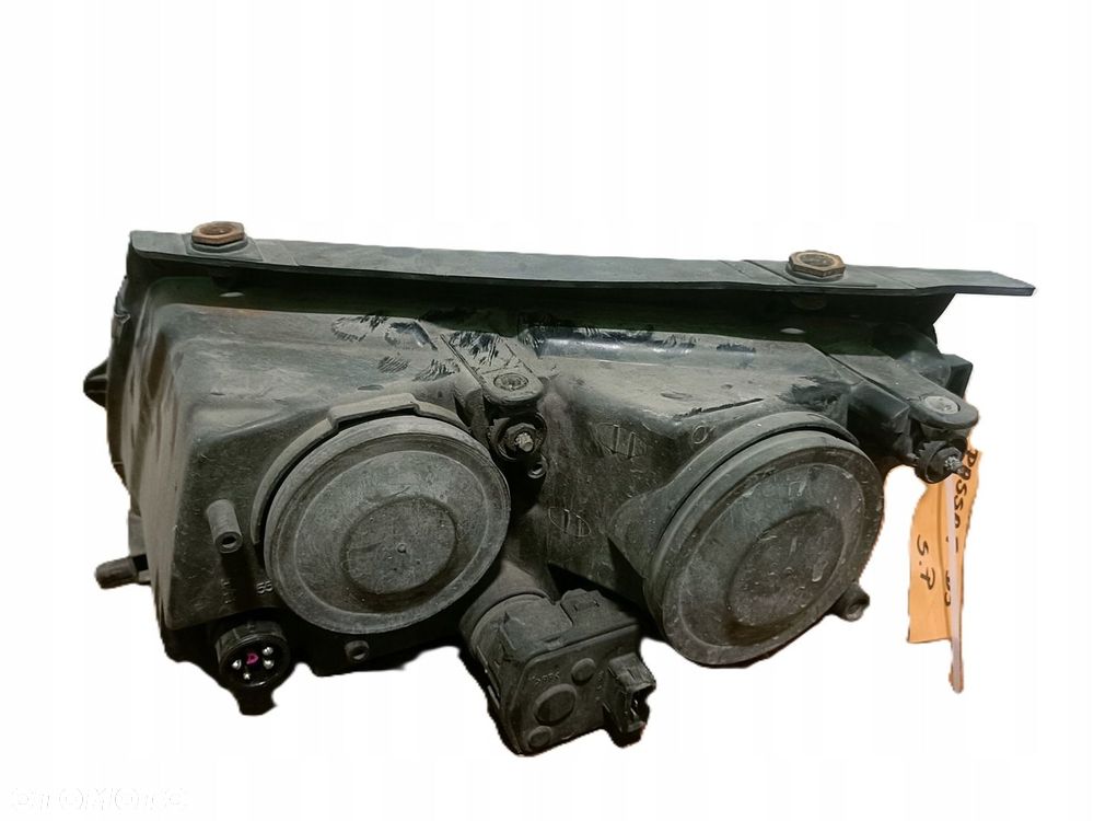 VOLKSWAGEN PASSAT B5 00-05 r. LAMPA PRAWY PRZÓD PRAWA PRZEDNIA EU + - 3