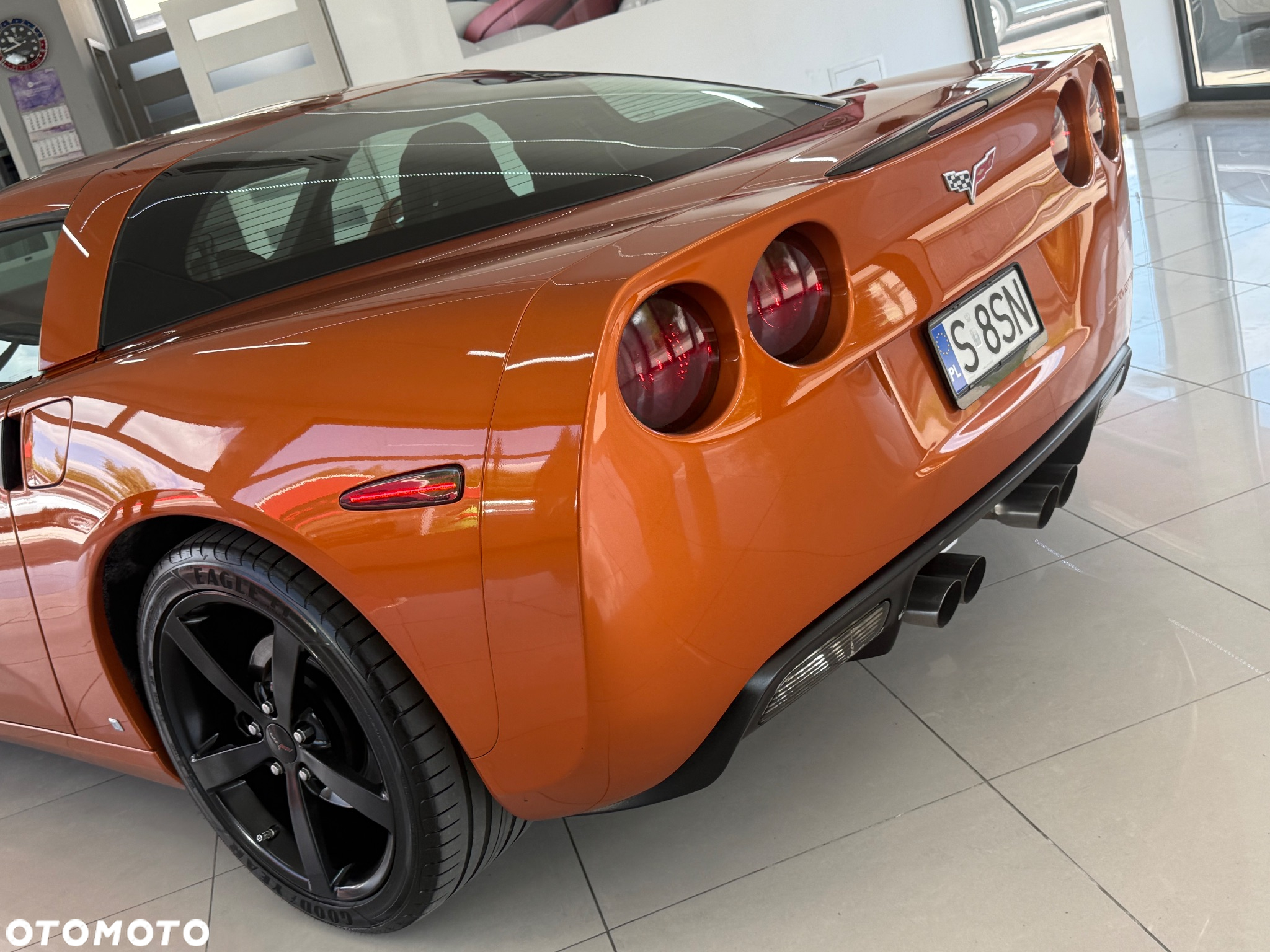 Chevrolet Corvette 6.0 V8 - 12