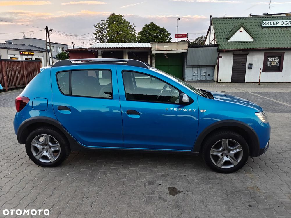 Dacia Sandero - 4