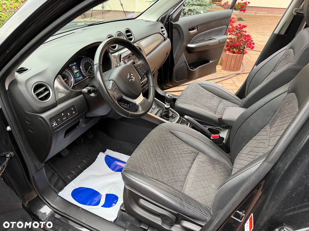 Suzuki Vitara 1.4 Boosterjet Hybrid Comfort+ "SHINKAI" - 28