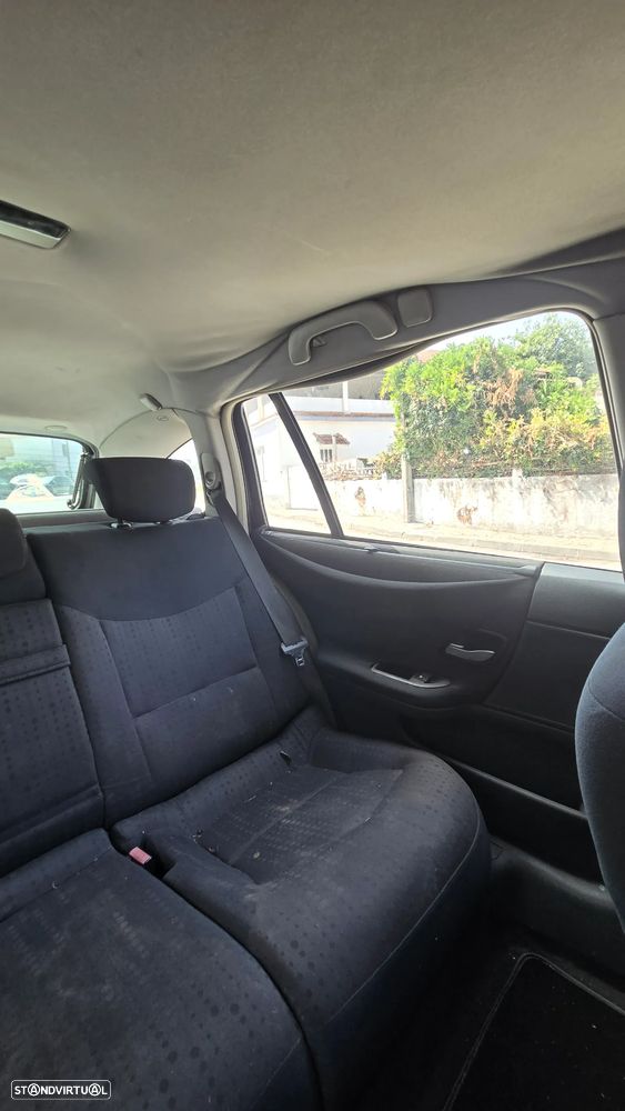 Renault Laguna Break 1.9 dCi Confort - 8