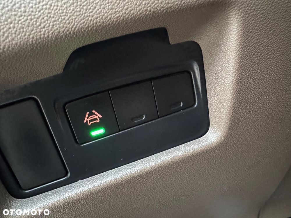 Citroën DS4 HDi 165 Urban Show - 32