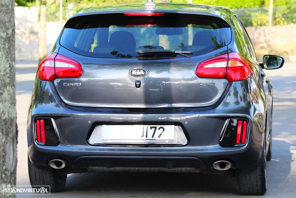 Kia Ceed 1.6 CRDi GT Line - 12