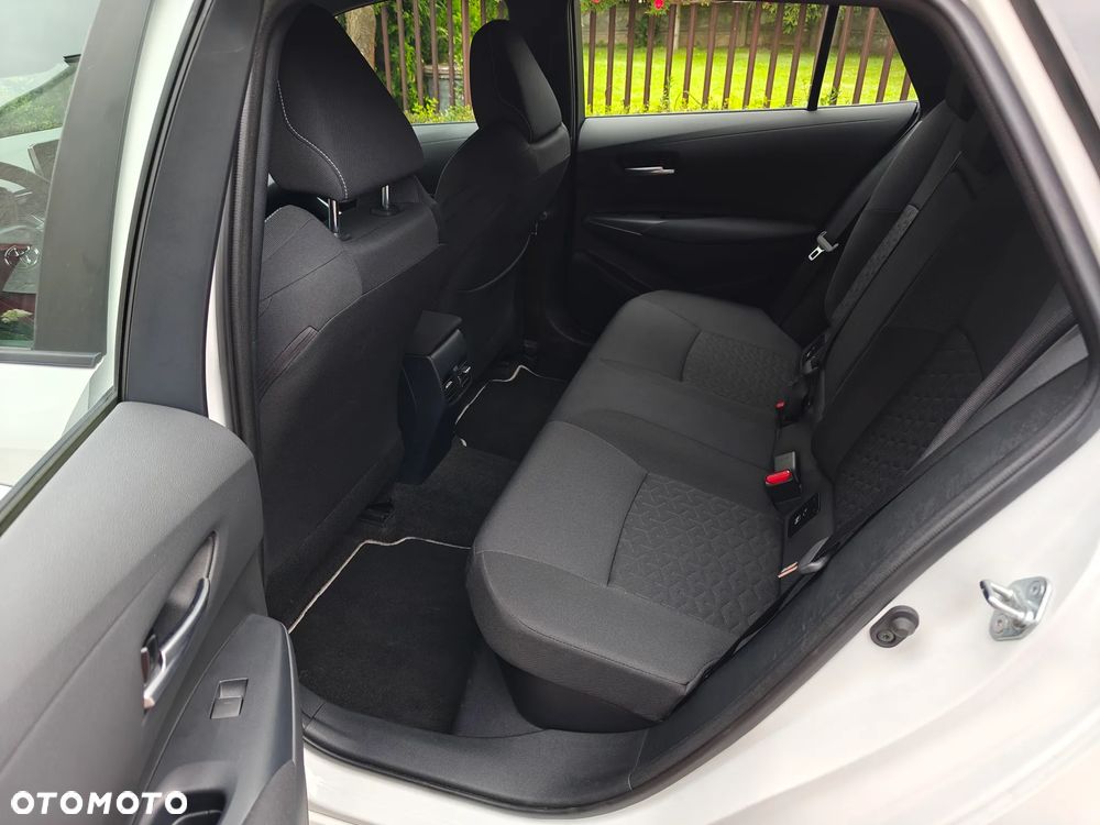 Toyota Corolla 1.8 Hybrid Comfort - 10