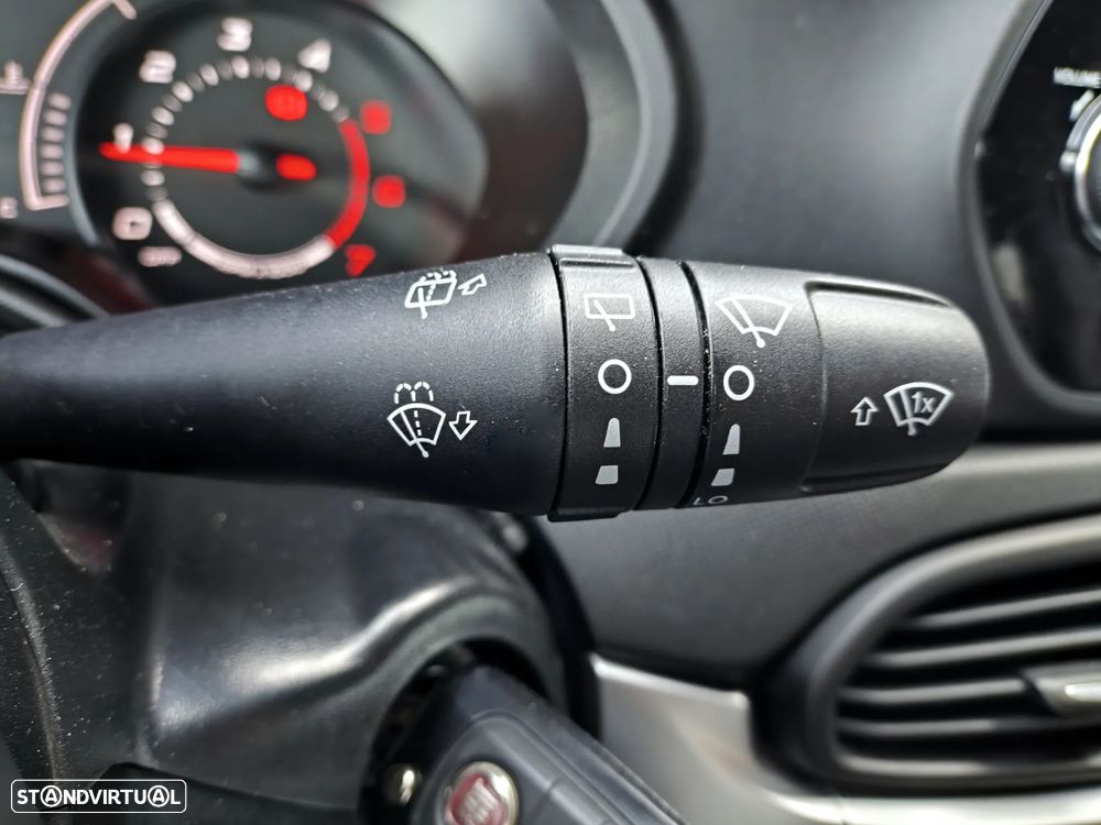 Fiat Tipo Station Wagon 1.3 M-Jet Street - 24