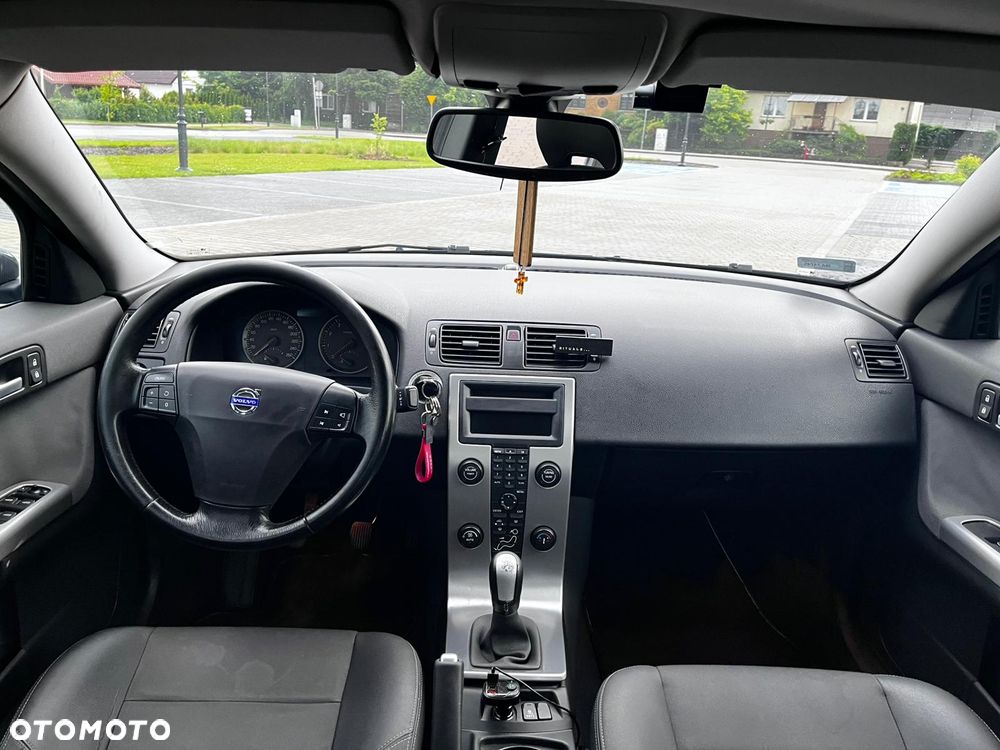 Volvo S40 2.4 Momentum - 17