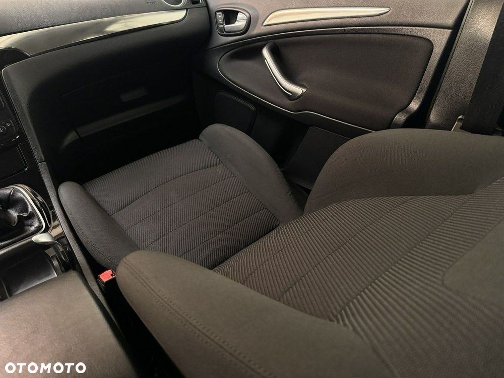 Ford S-Max 2.0 TDCi DPF Titanium - 22