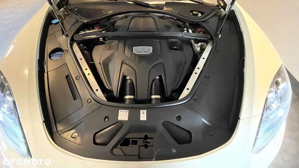 Porsche Panamera 4S Executive - 19