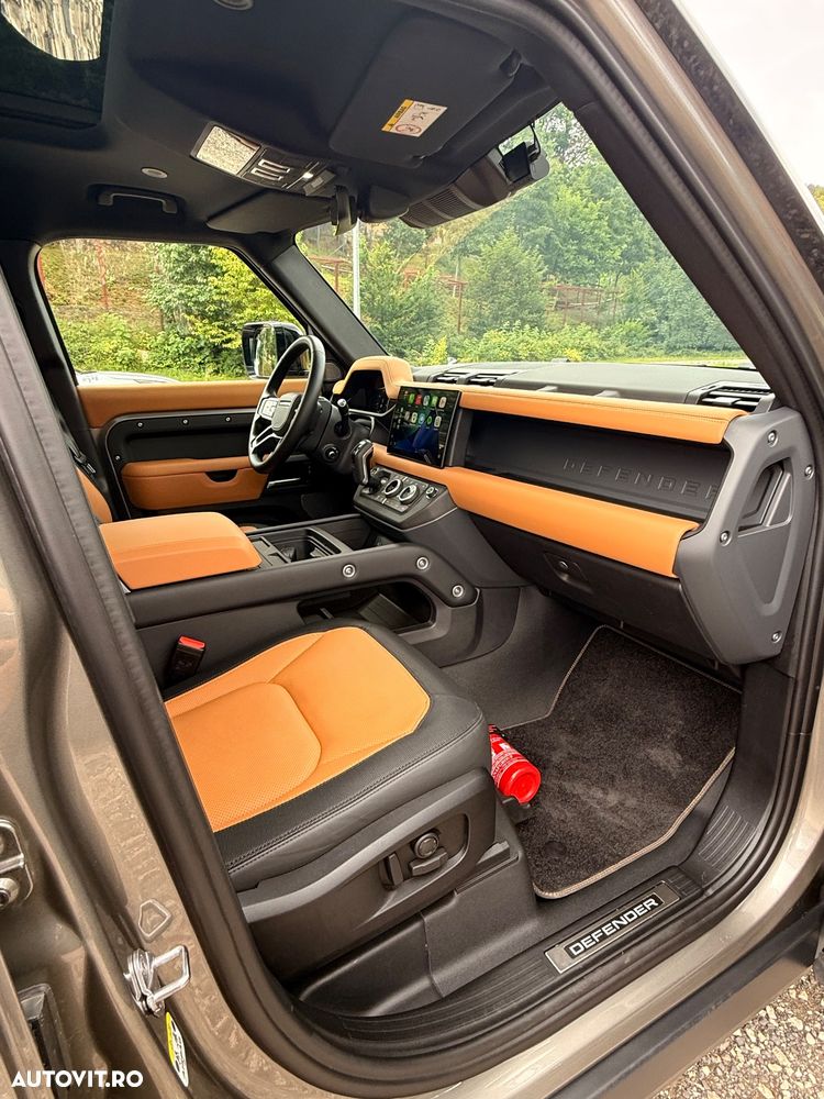 Land Rover Defender - 10