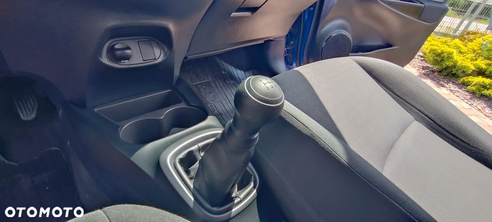 Toyota Yaris 1.0 Active - 26