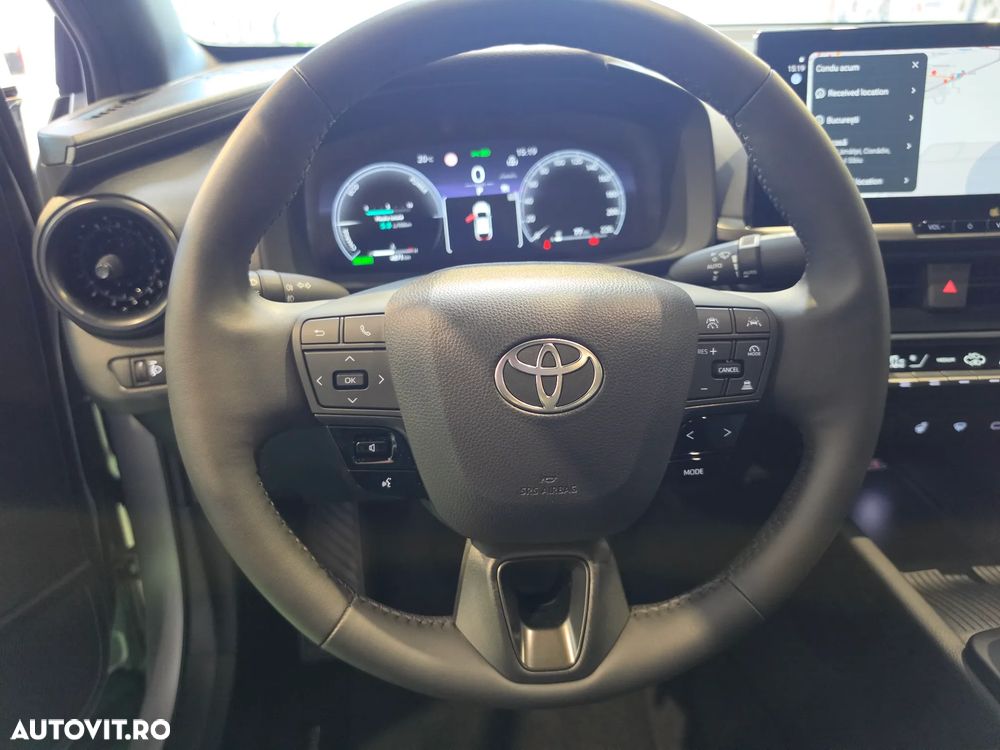 Toyota C-HR 1.8 Hybrid Team Deutschland - 31