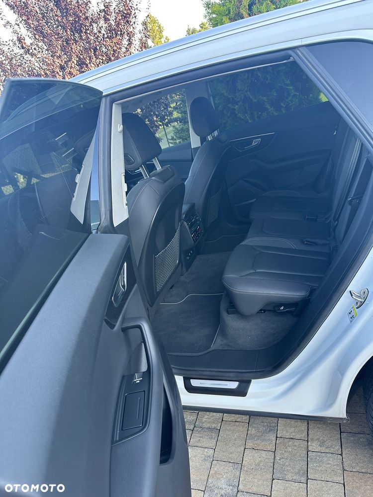 Audi Q8 55 TFSI mHEV Quattro Tiptronic - 15