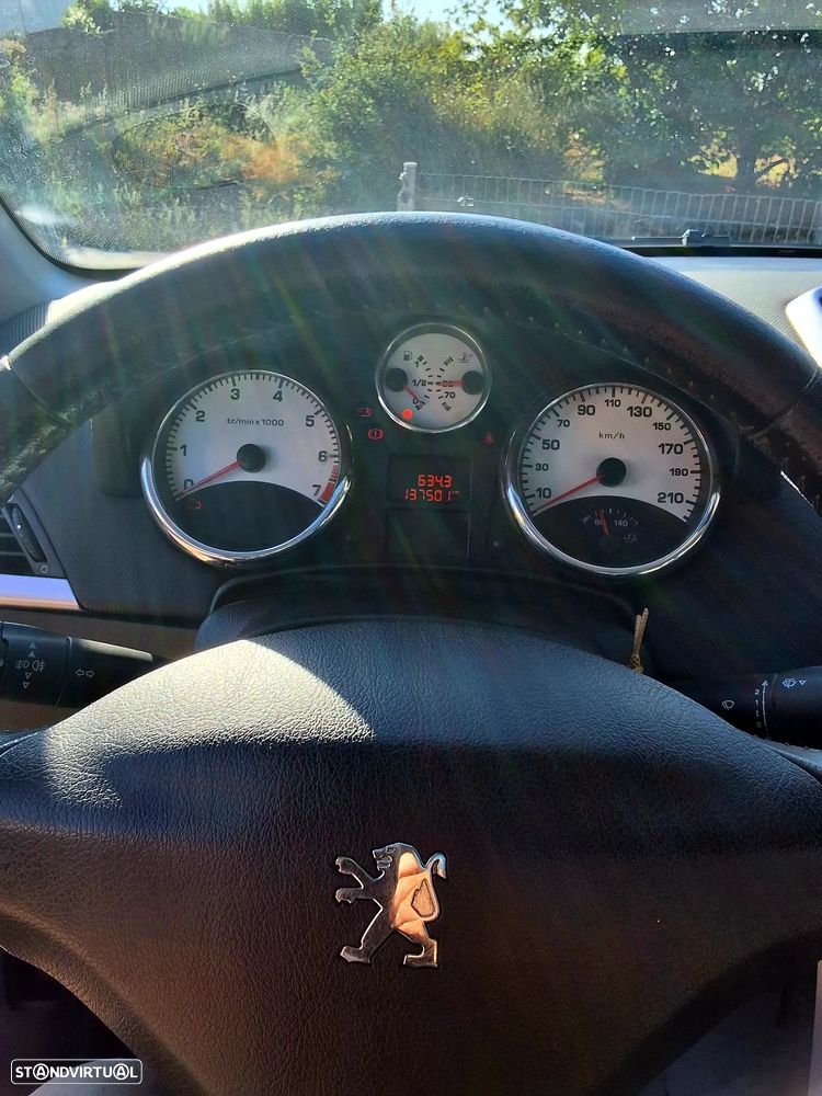 Peugeot 207 CC 1.6 THP 16V Sport - 14