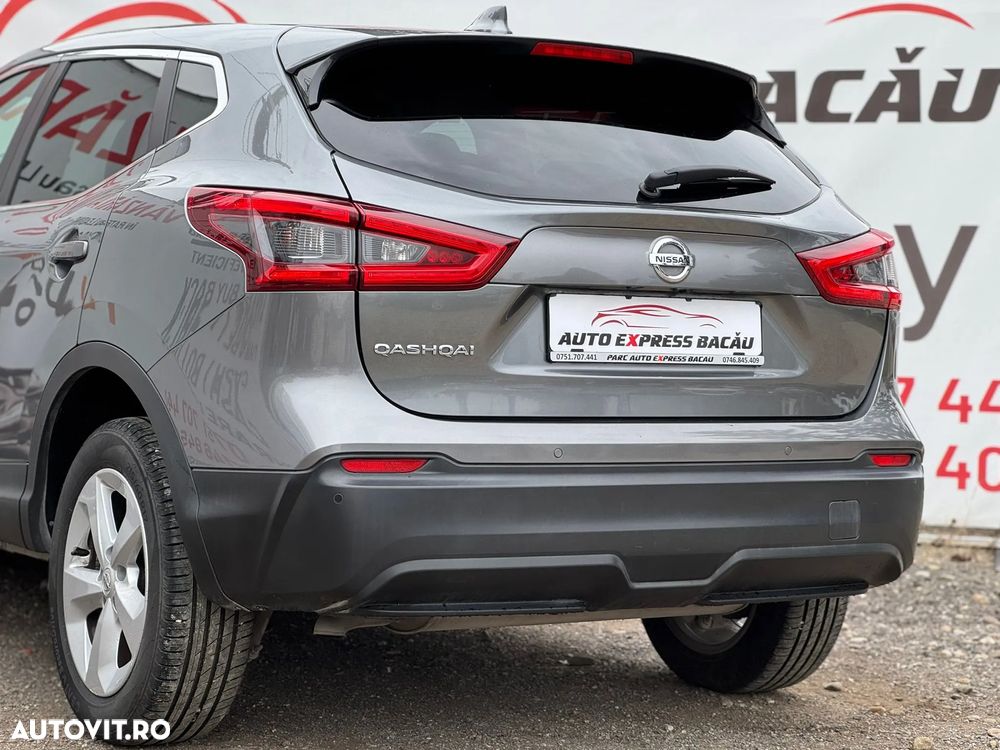 Nissan Qashqai 1.3 DIG-T ACENTA - 4