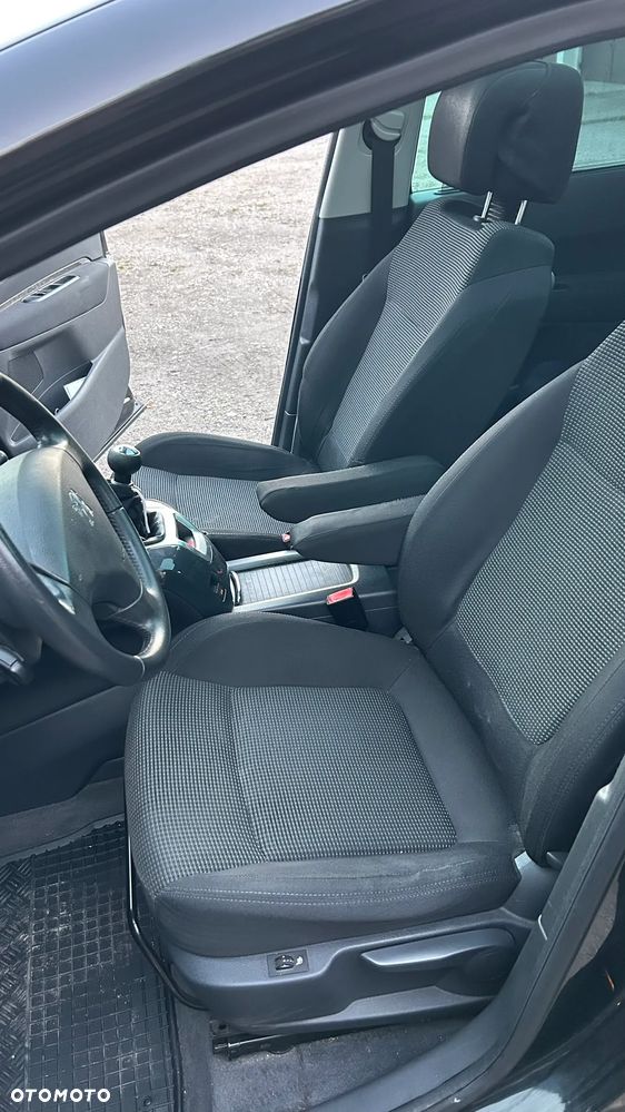 Peugeot 5008 - 18