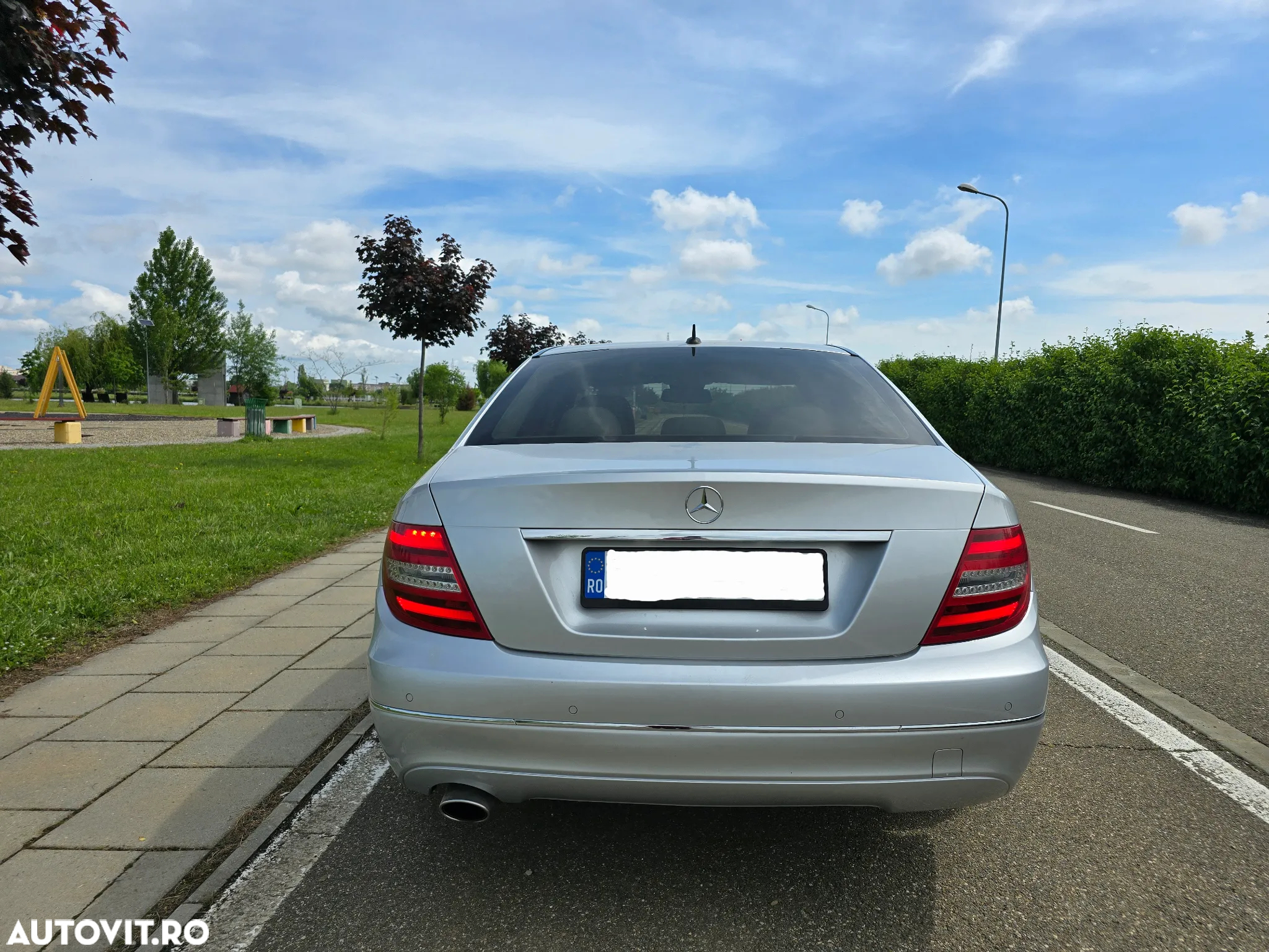Mercedes-Benz C 220 CDI BlueEFFICIENCY - 9