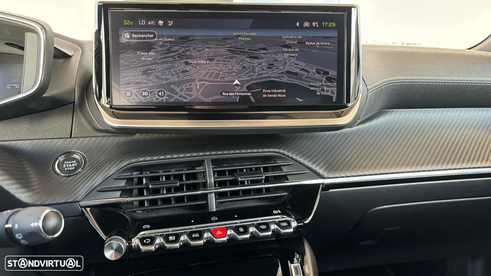 Peugeot 2008 1.2 PureTech GT EAT8 - 14