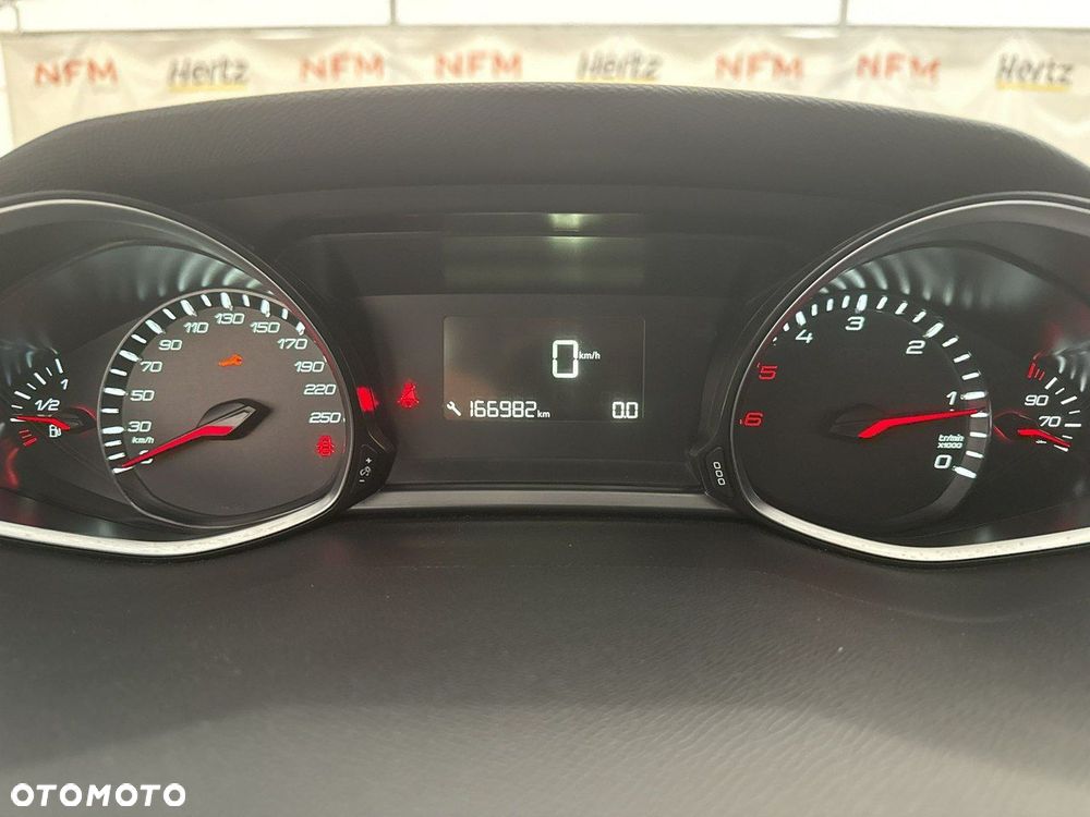 Peugeot 308 - 16