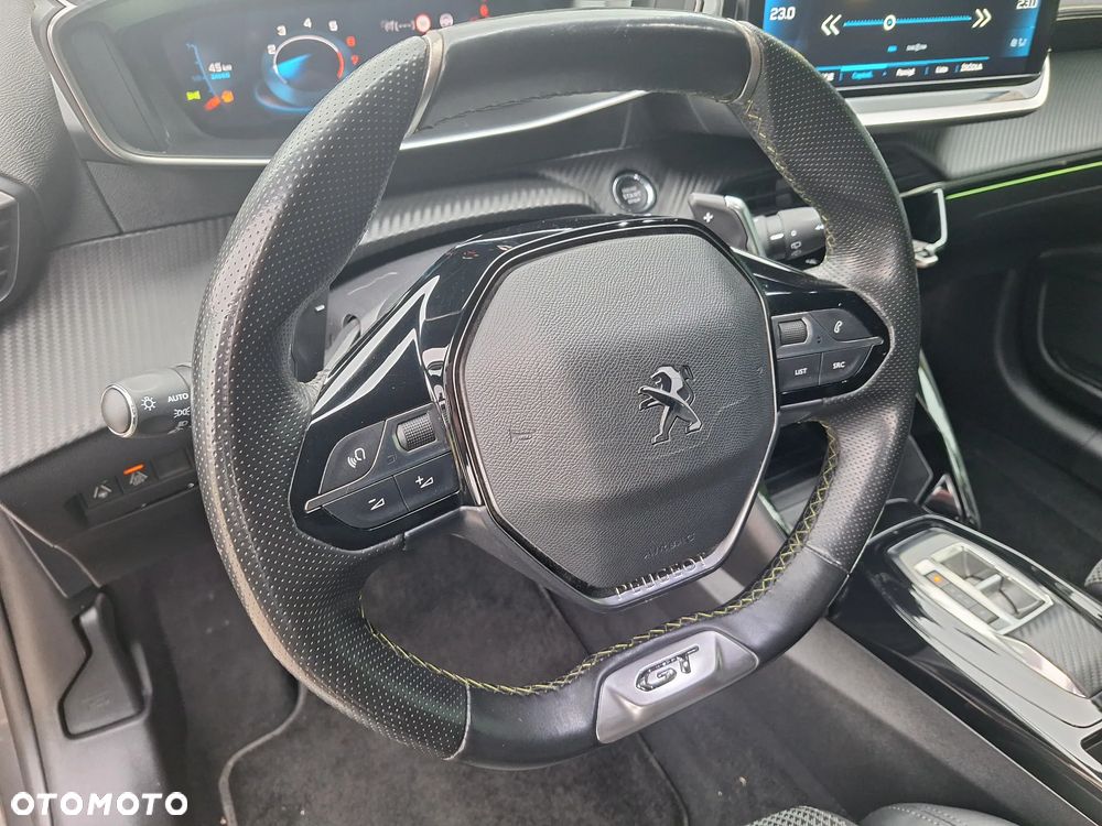 Peugeot 208 - 17