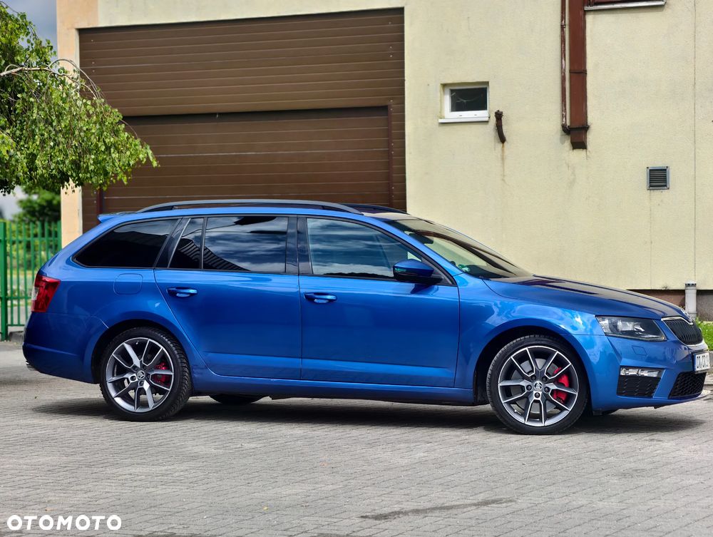 Skoda Octavia 2.0 TDI DSG RS - 31