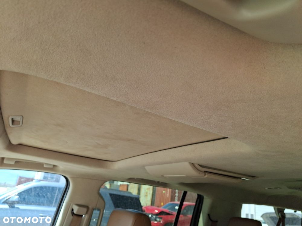 Cadillac Escalade 6.2 V8 ESV Platinum - 28