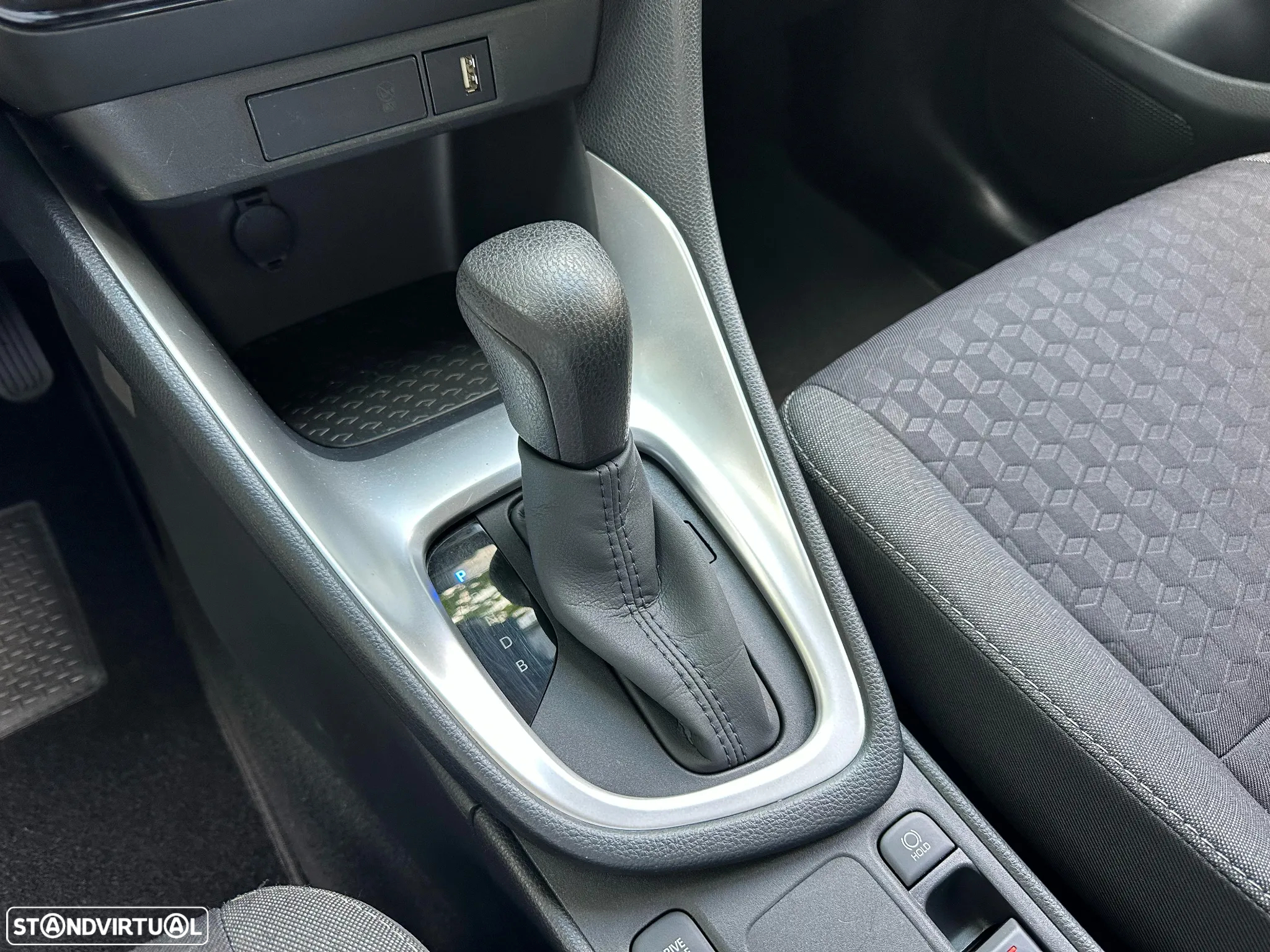 Toyota Yaris 1.5 HDF GR Sport - 27