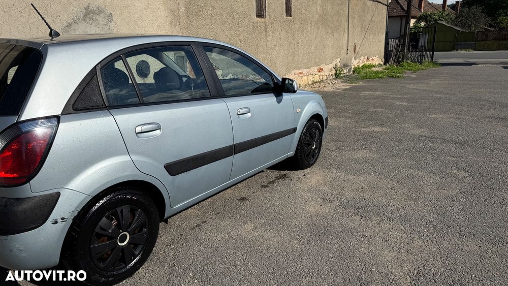 KIA Rio 2006 — imagine 7