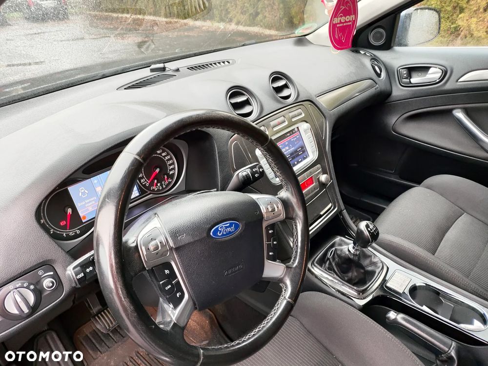 Ford Mondeo 2.0 TDCi Titanium - 4