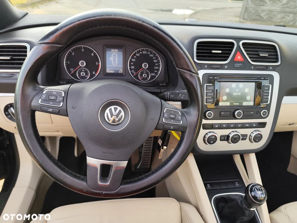 Volkswagen Eos - 12