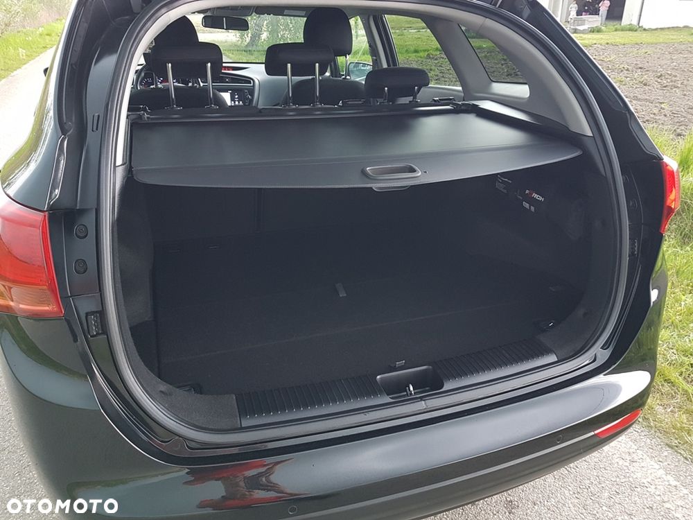 Kia Ceed 1.6 CRDi 136 ISG Dream-Team Edition - 37
