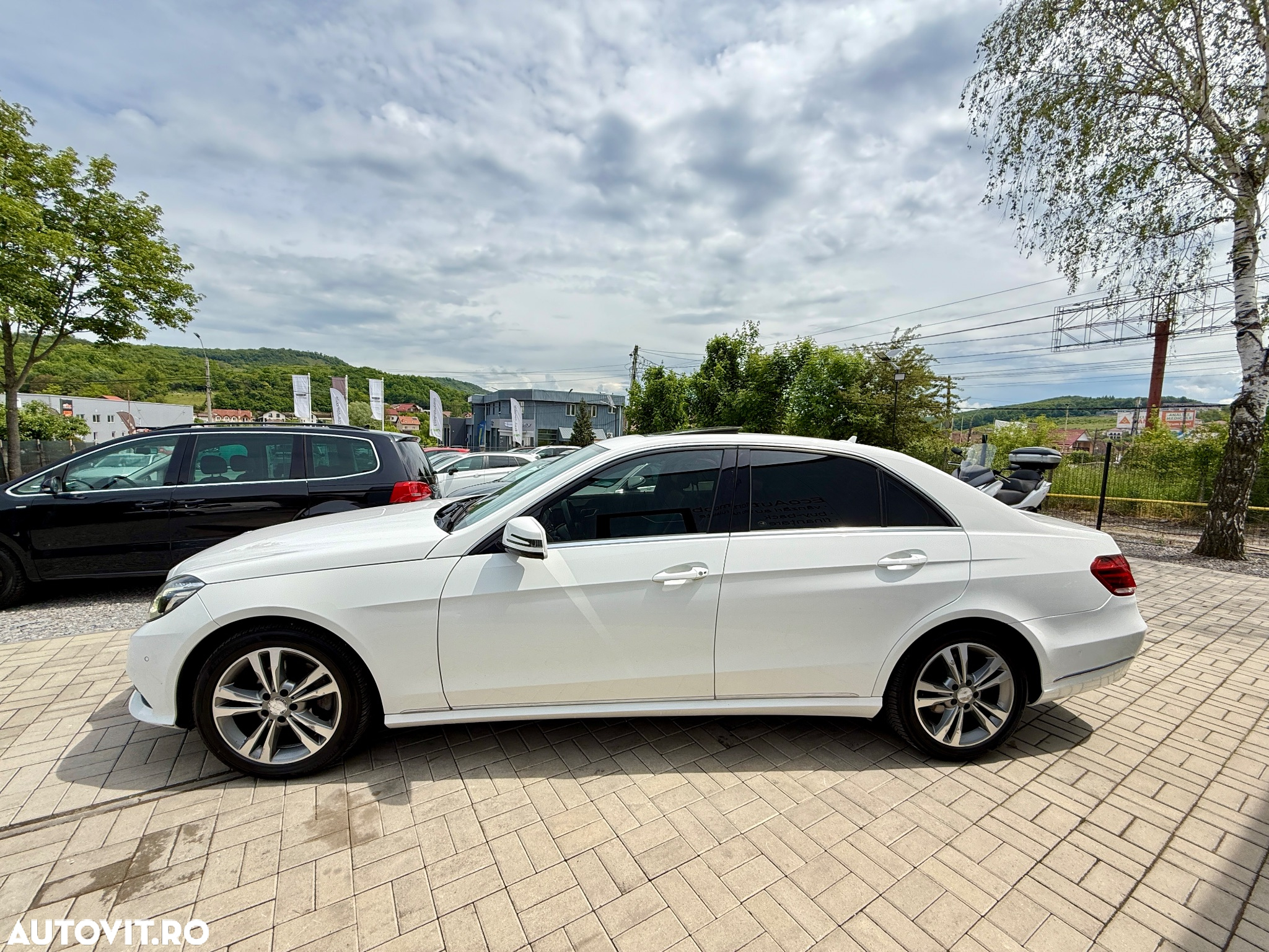 Mercedes-Benz E 220 BlueTEC 9G-TRONIC Avantgarde - 3