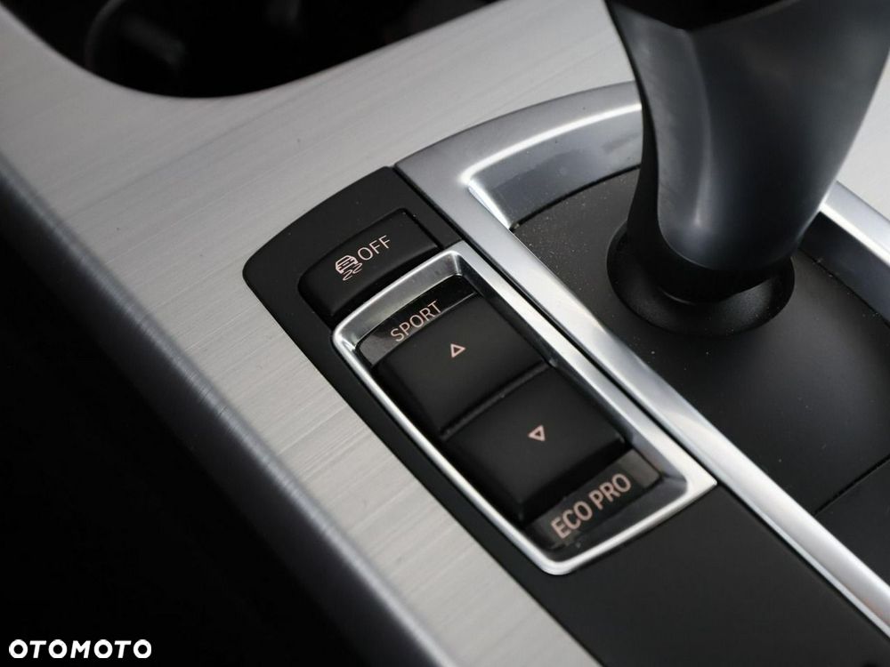 BMW X3 xDrive20d - 29