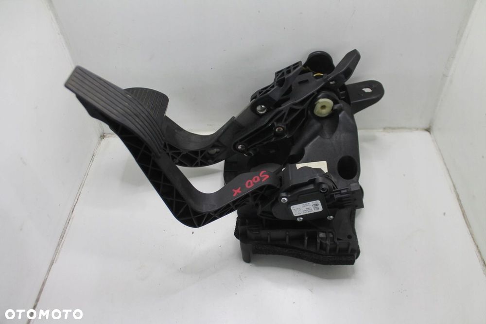PADEŁ PEDAŁY GAZ HAMULEC AUTOMAT 51942423 FIAT 500X JEEP RENEGADE 14-24 - 1