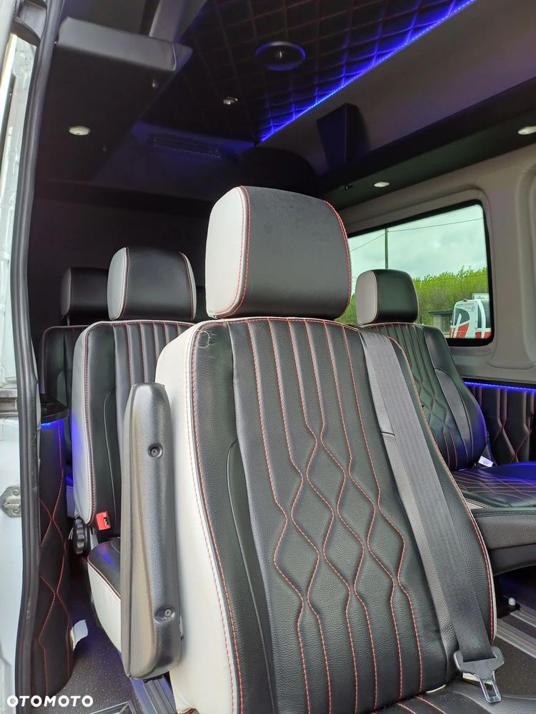 Mercedes-Benz SPRINTER - 21