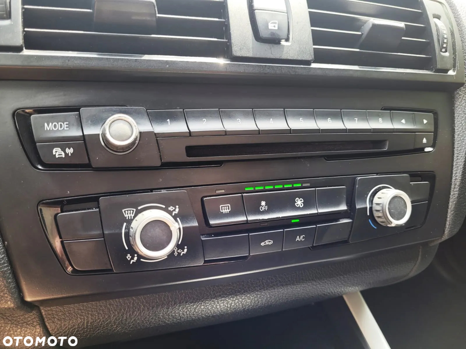BMW Seria 1 118d - 26