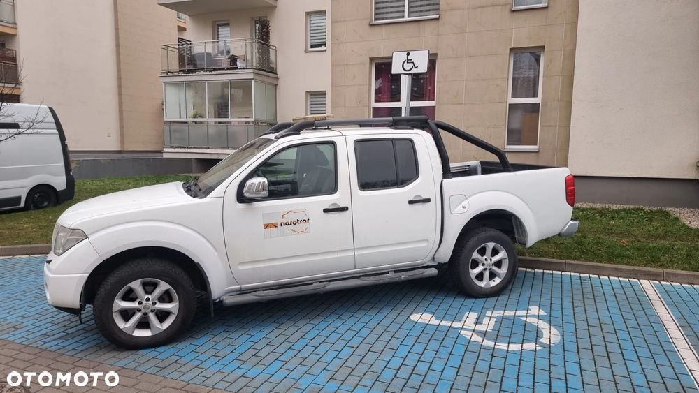 Nissan Navara 2.5 D LE - 13