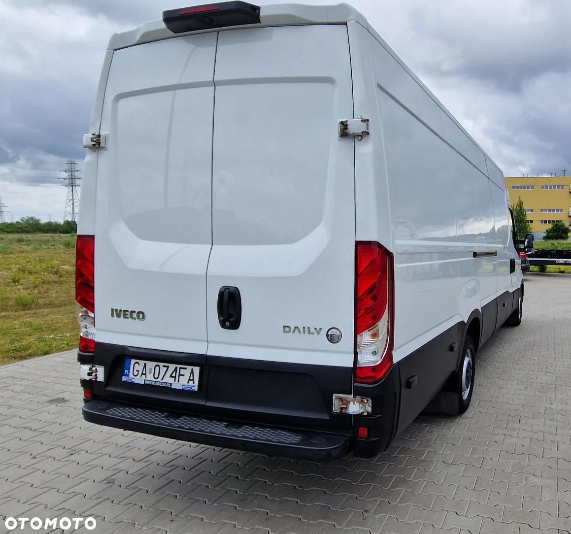 Iveco DAILY 35S18 - 3