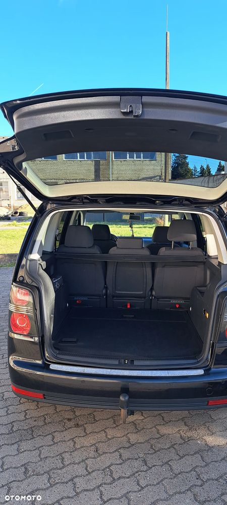 Volkswagen Touran 1.4 TSI Highline - 17