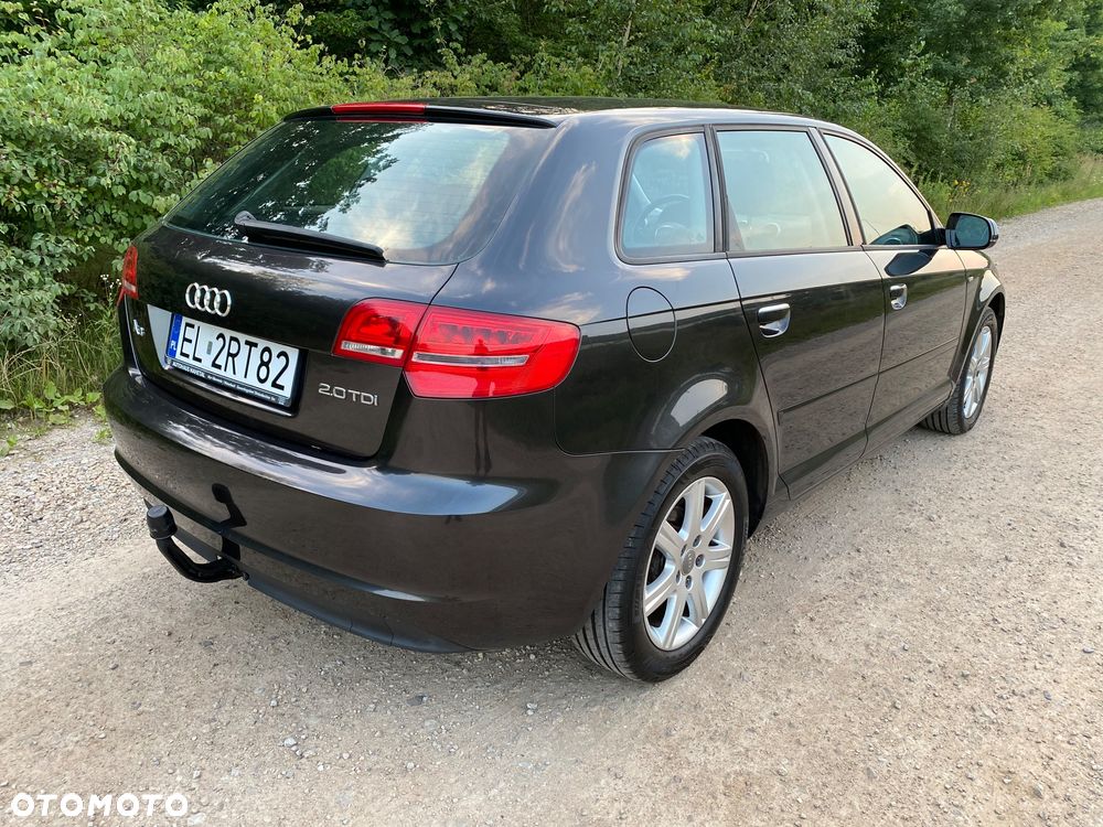 Audi A3 Sportback 2.0 TDI Ambiente - 2