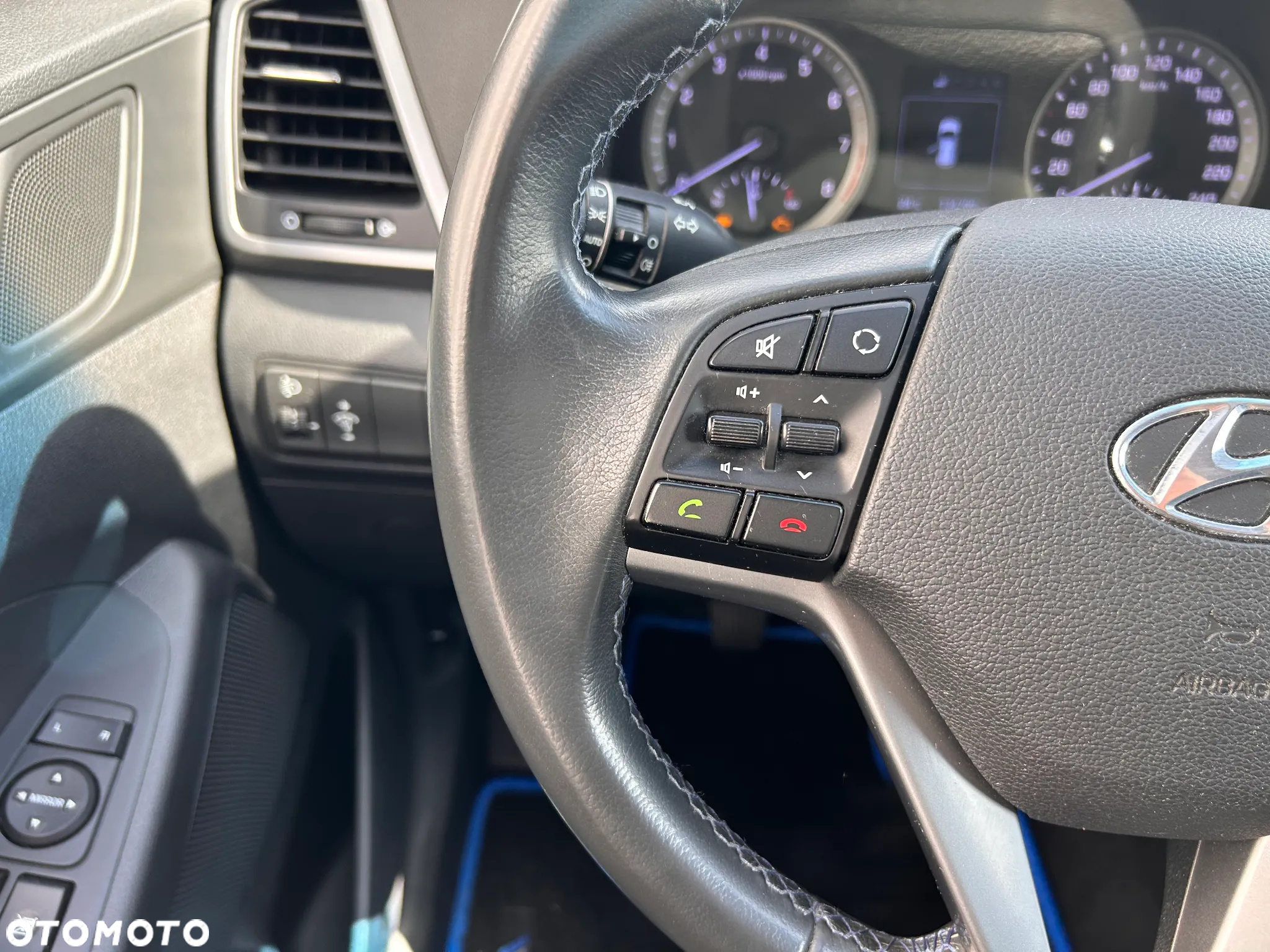 Hyundai Tucson 1.6 GDi Comfort 2WD - 19
