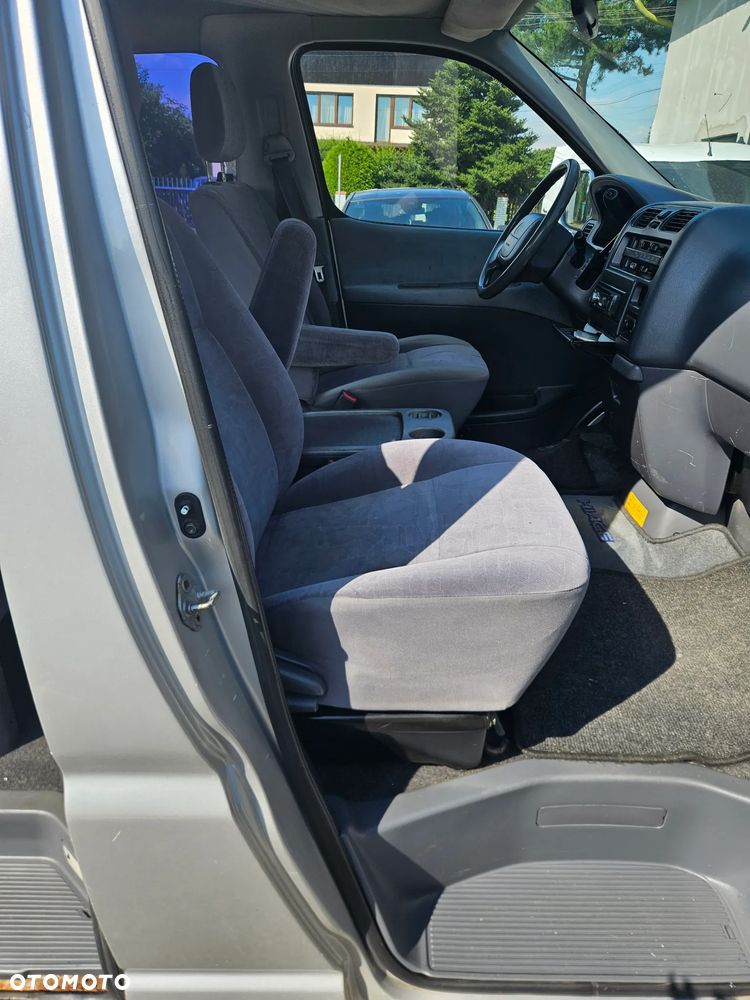 Toyota Hiace - 17
