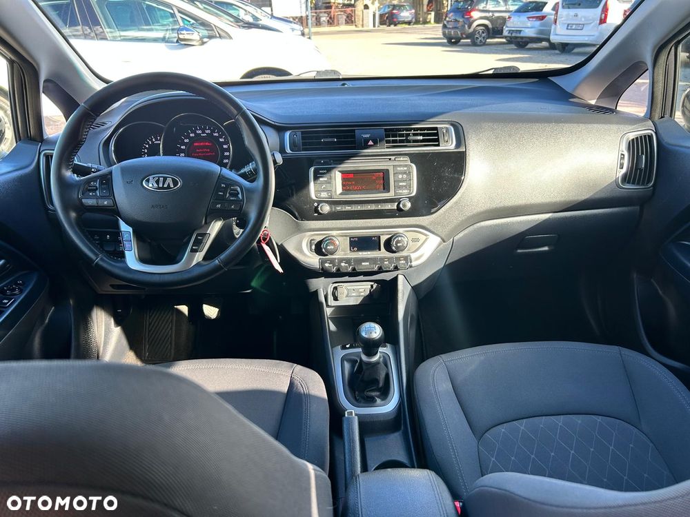 Kia Rio 1.2 M - 17
