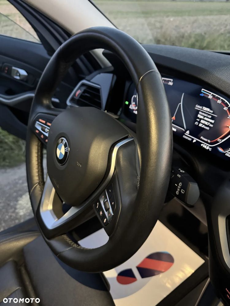 BMW Seria 3 320d xDrive Advantage sport - 26