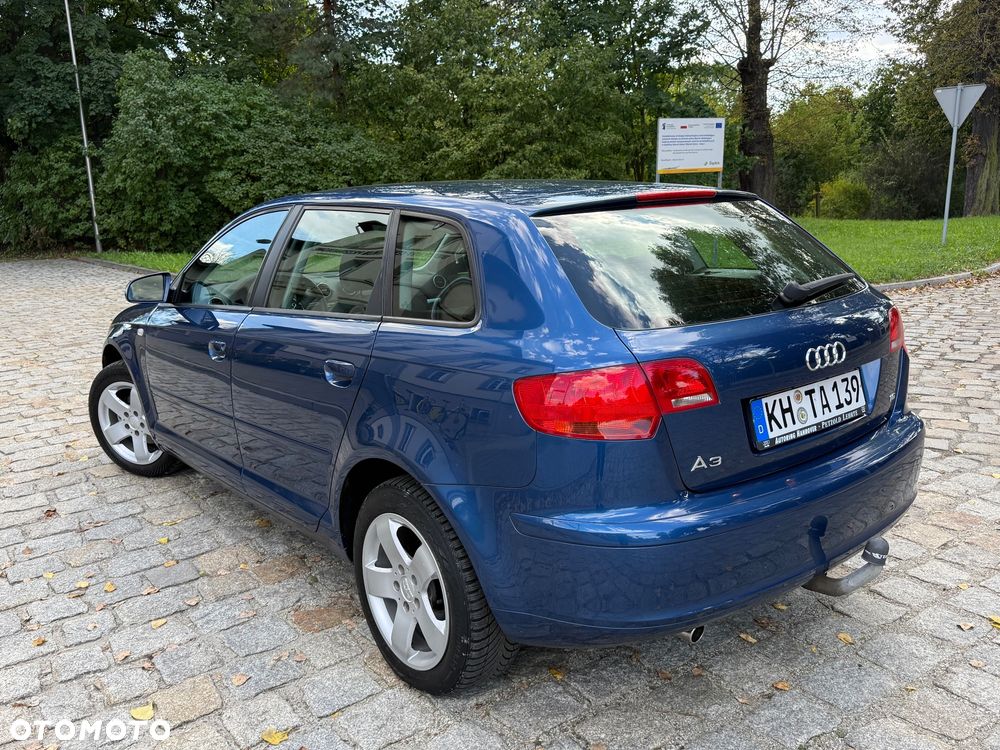 Audi A3 Sportback 1.6 Attraction - 4