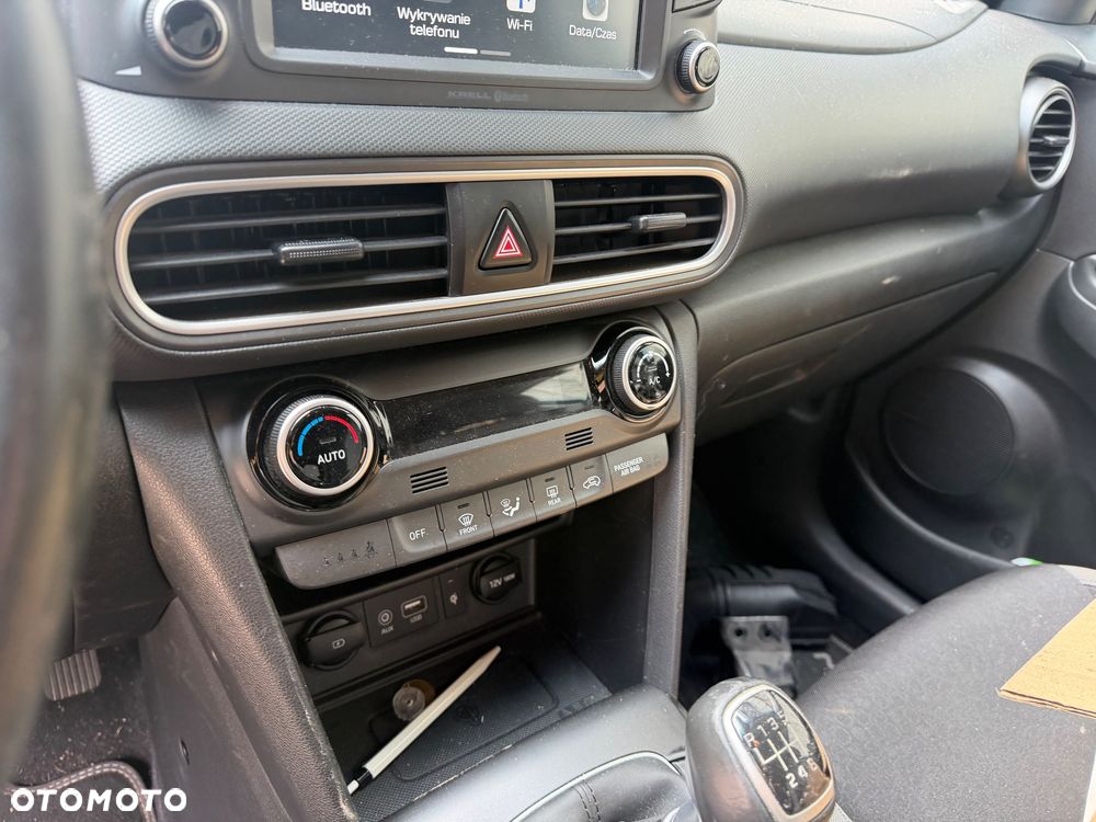 Hyundai Kona - 12