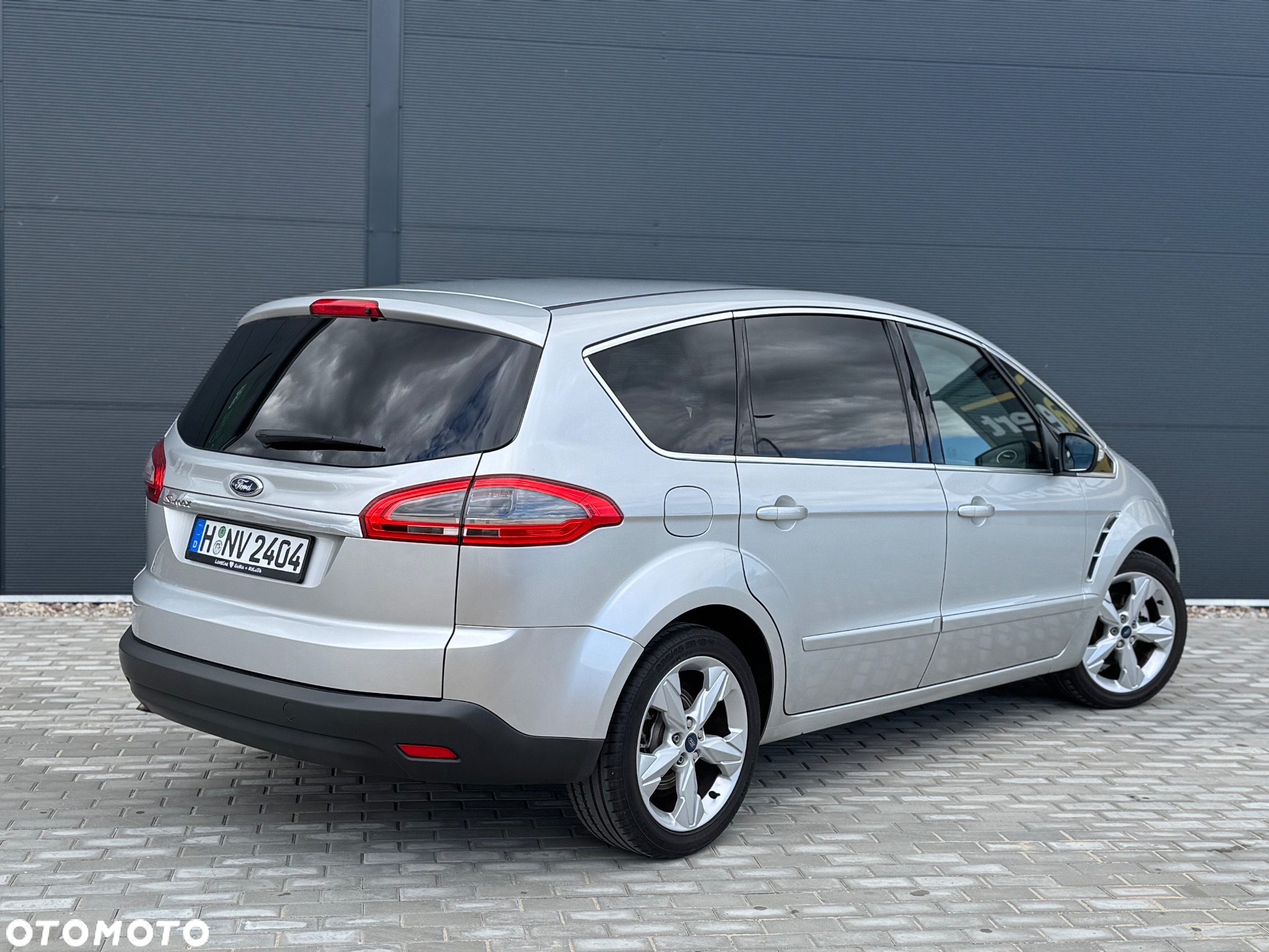 Ford S-Max - 10