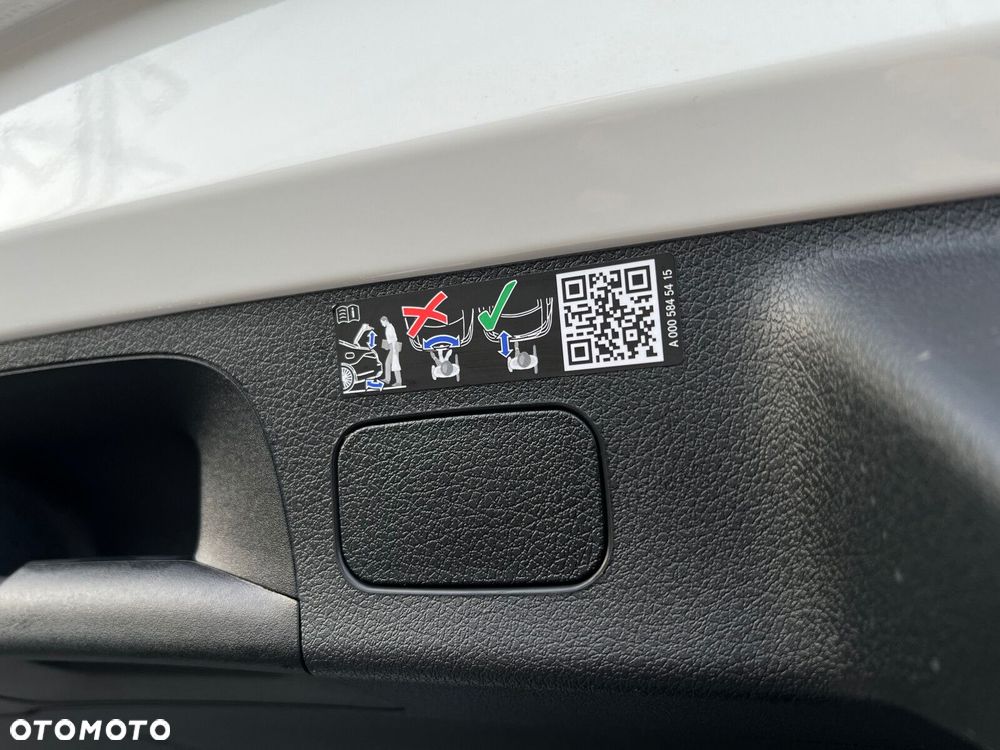 Mercedes-Benz CLA - 23