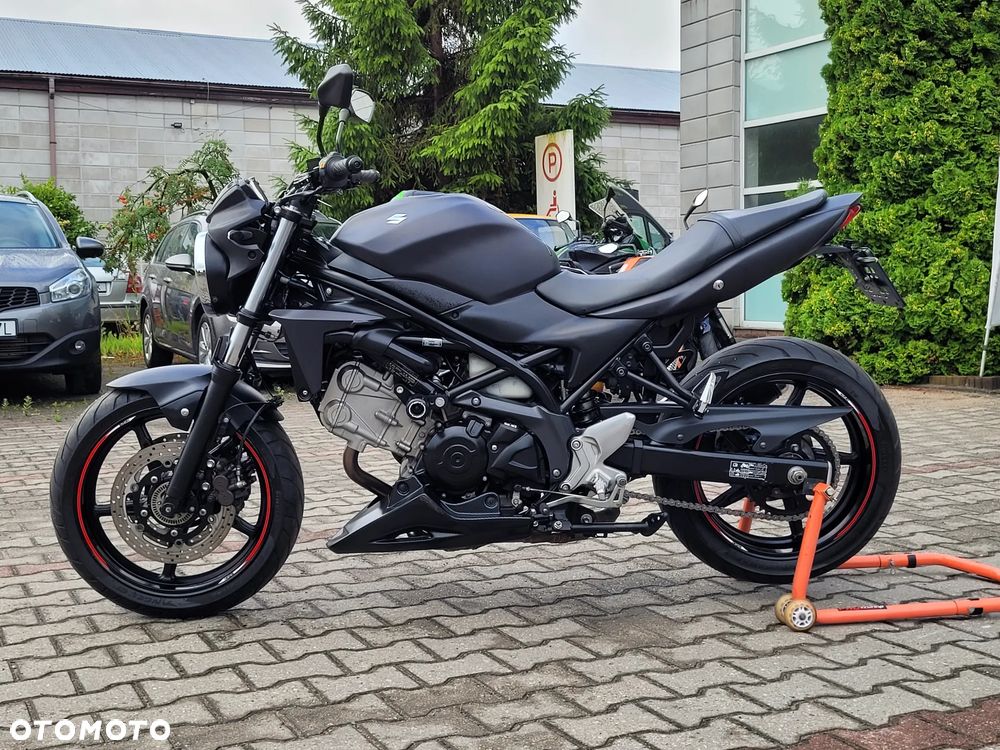Suzuki SV - 13