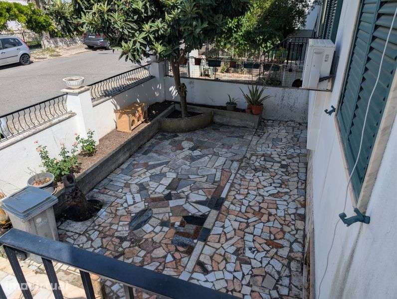 T2 em Loures com Vista para o Parque e a Passos do Futuro Metro! - Grande imagem: 2/12