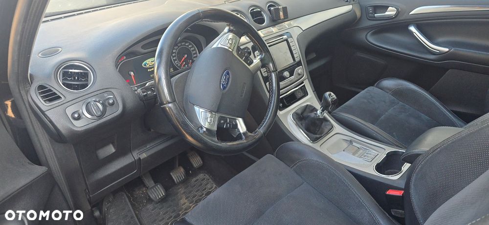 Ford S-Max - 7